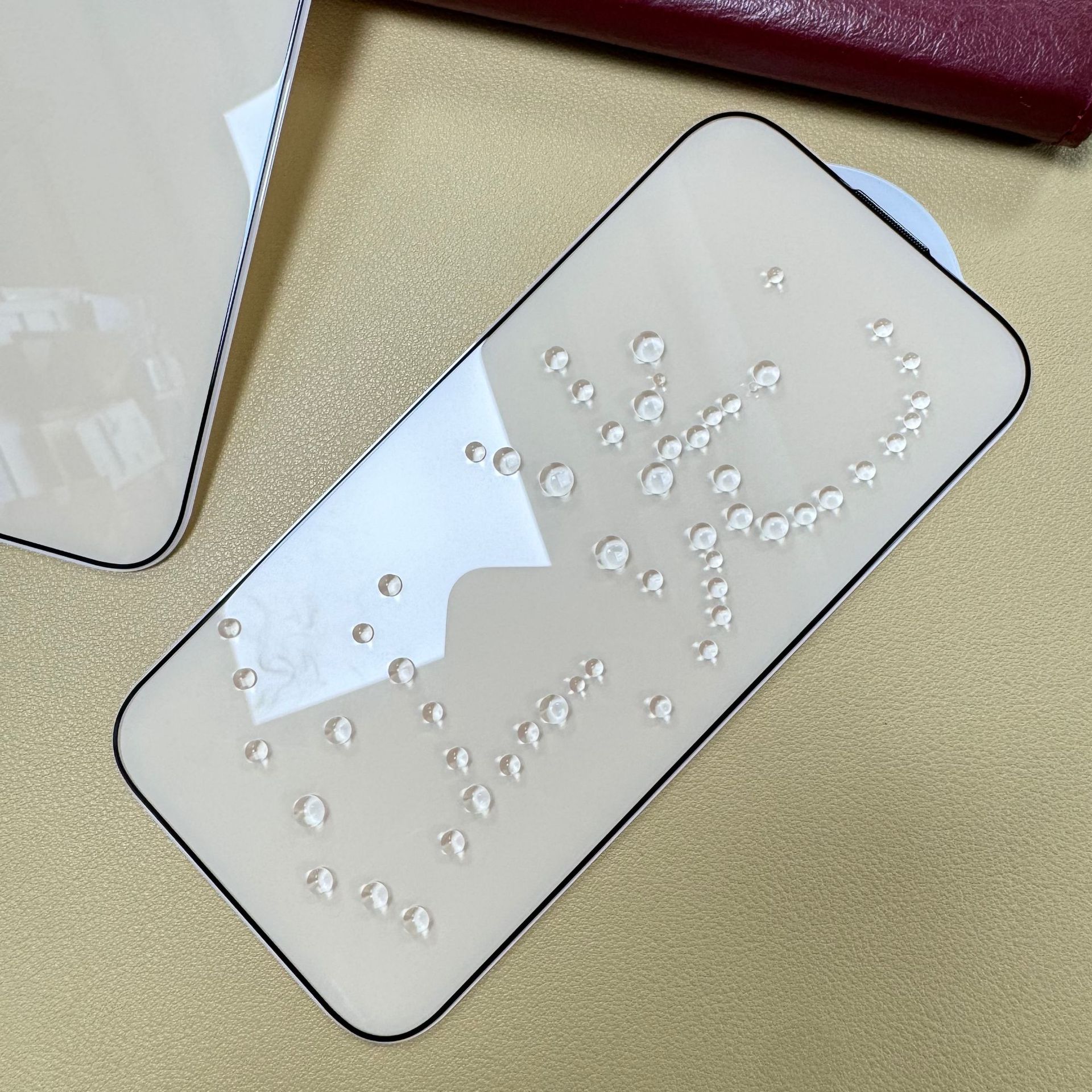 Protective Red Light Blocking Tempered Glass Film for iPhone 16 Pro Anti-Blue Light Eye Protection Film Suitable – Image 5