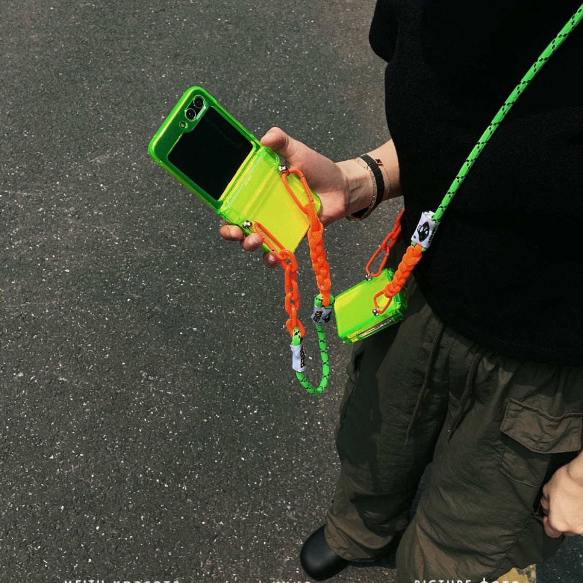 Suitable for Samsung Galaxy Z Flip5 phone case simple fluorescent green zflip4/3 folding screen protective cover – Image 2